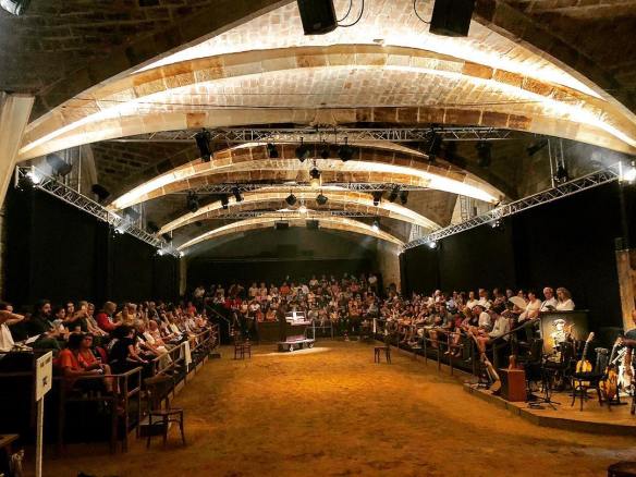 37193276_177684899767373_5120077440374276096_n